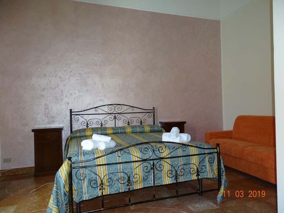 B&B New Antico Palazzo Parabita Exteriör bild